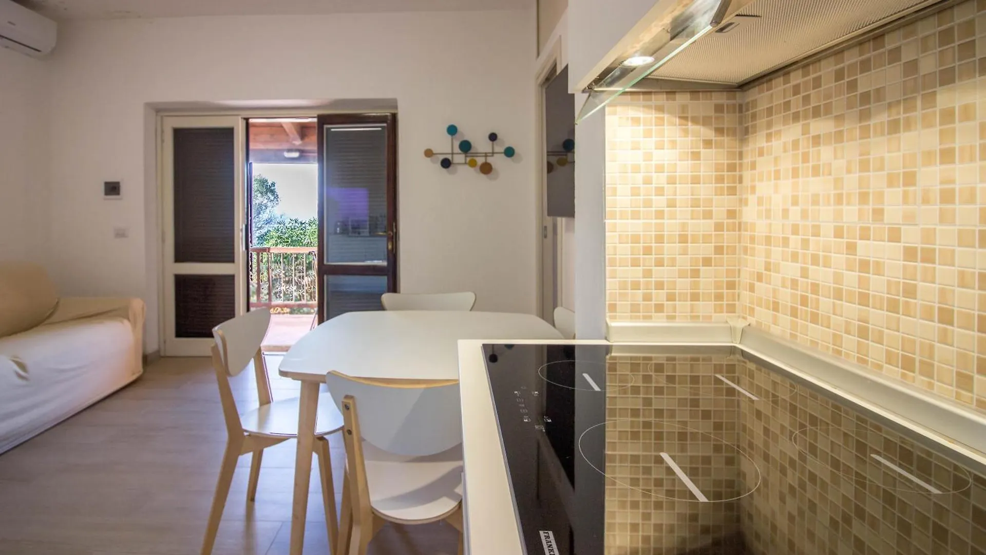 Lovely Sea View Apartment With Parking And Pool! 포르투로톤도 0*,